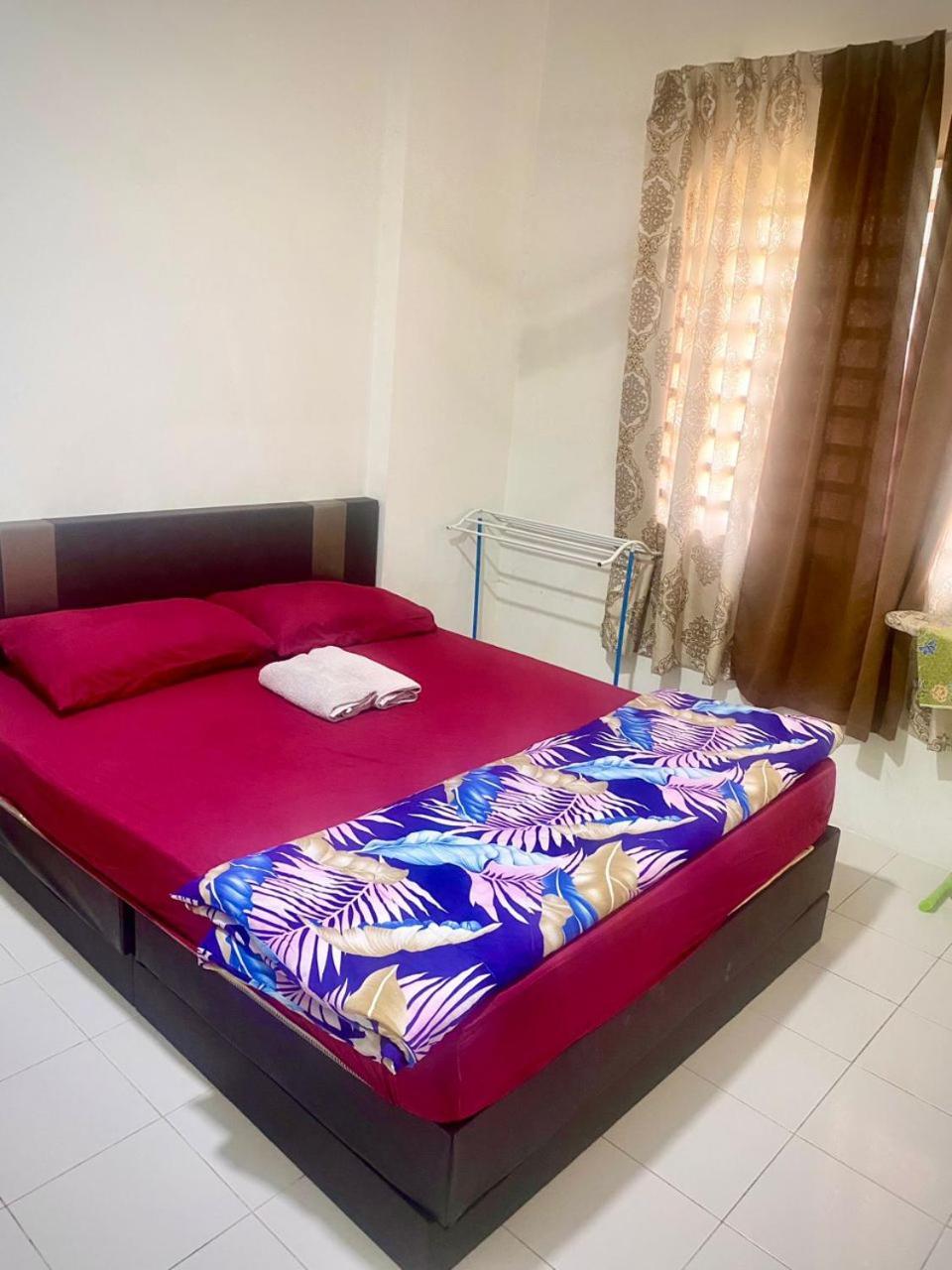 Mk Guesthouse กวนตัน ภายนอก รูปภาพ